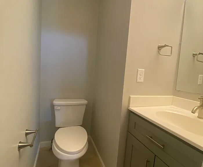 2031 Franklin St #B — Photo 7
