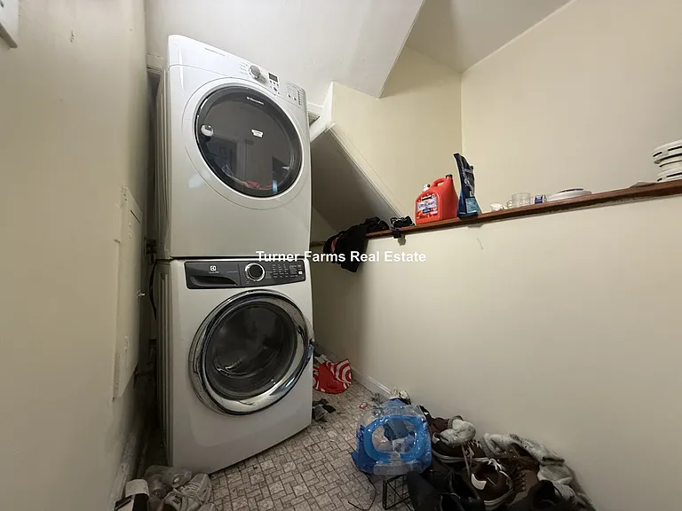 64 Fisher Ave #1 — Photo 5