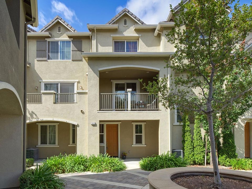 1st image of 2068 Sheffield Dr