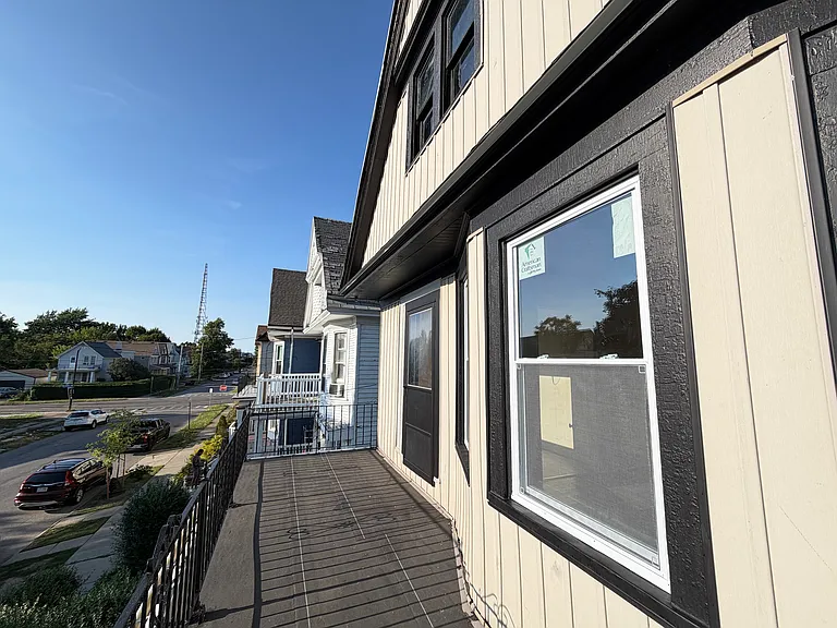 67 Barton St #2 — Photo 2