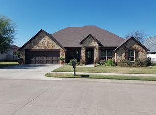 1502 Rock Ridge Ln, Granbury, TX 76048