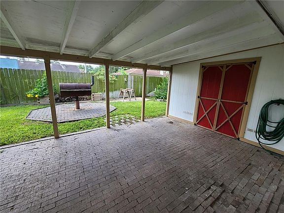 4th image of 10505 Frontier Dr