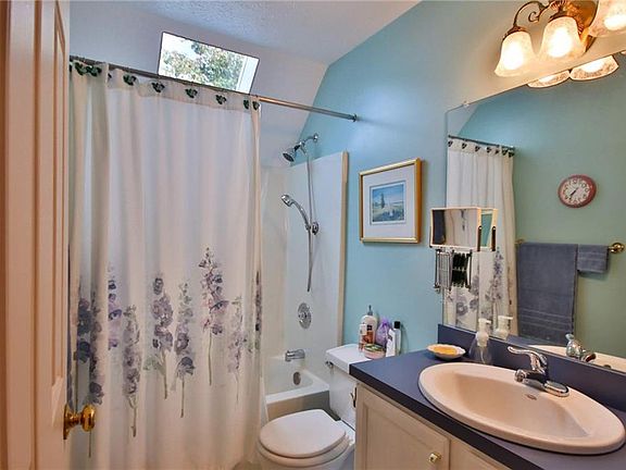 4th image of 3371 Brookpoint Ln