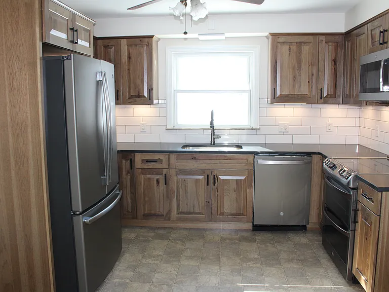 13553 Mayfield Rd — Photo 35