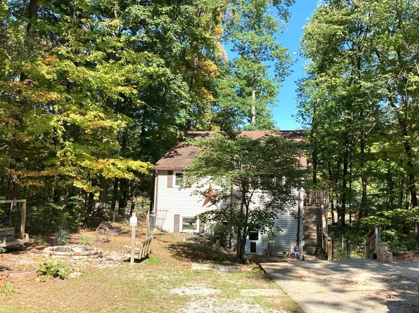 764 W Hinshaw Dr, Nineveh, IN 46164