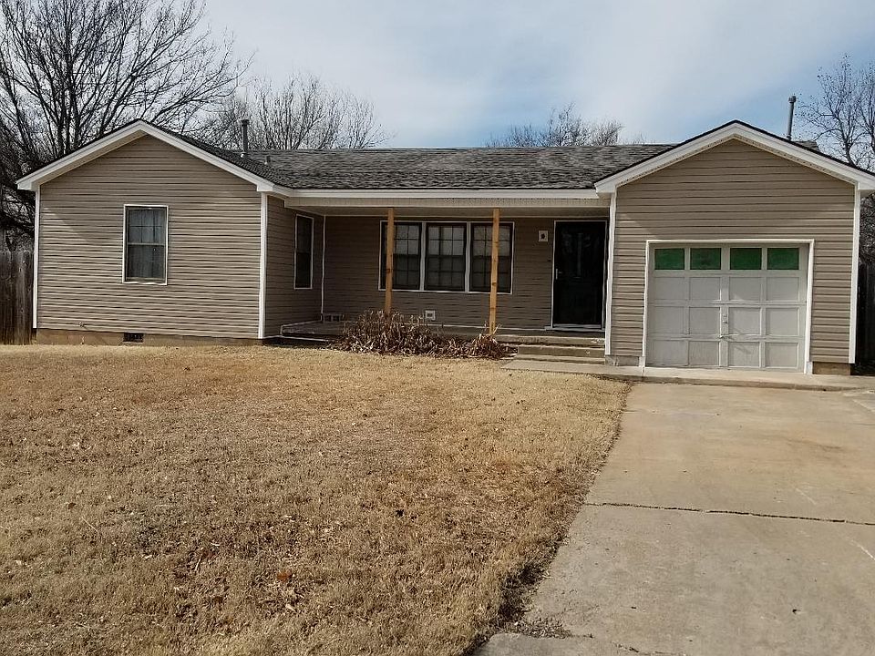 1st image of 718 NW 31st St
