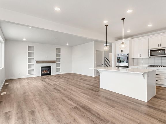 5th image of 9549 N Aster Dr