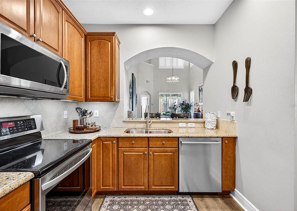 1st image of 4927 ANNISTON CIRCLE