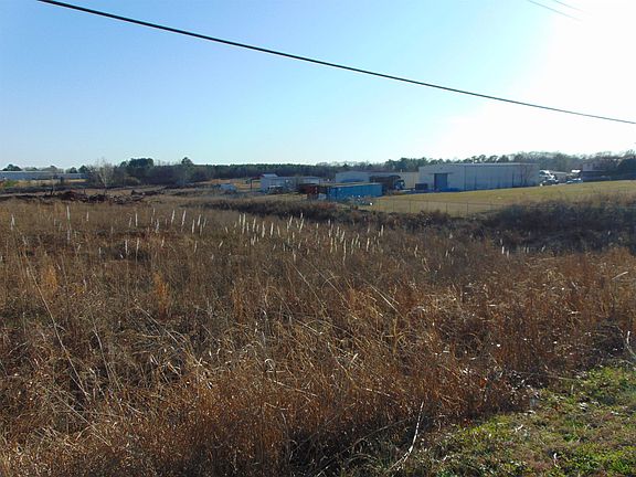 4th image of 3111 Roberson Rd