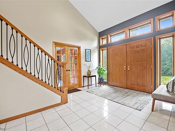 4th image of 540 Wheatfield Dr