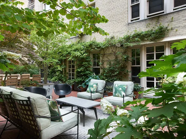 45 Christopher St APT 1C, New York, NY 10014