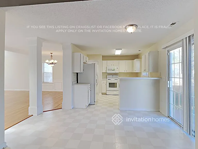 103 Newberry Ln — Photo 8