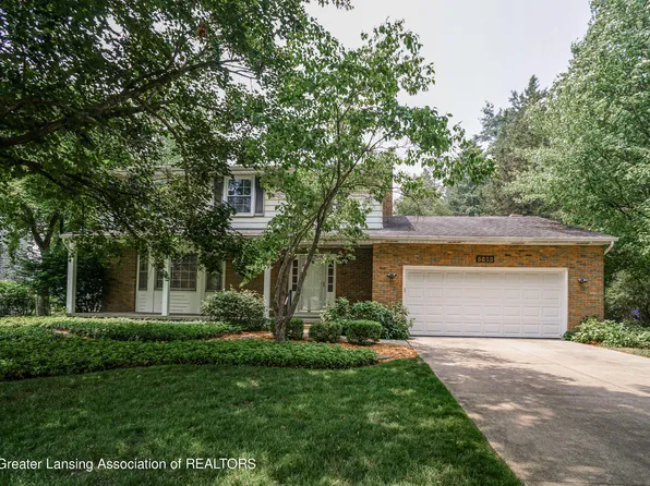5825 Green Rd, Haslett, MI 48840