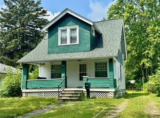 810 Woodland Ave, Elyria, OH 44035