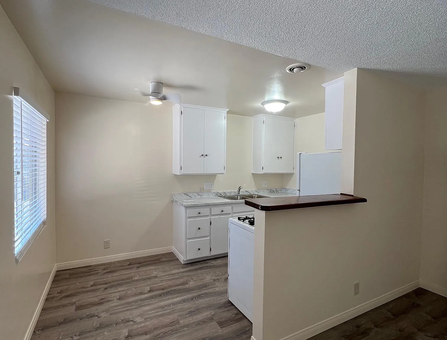 1 bed, 636 sqft, $1,750 — Photo 2