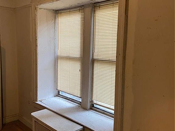 5th image of 104 Highland Ave APT 1D