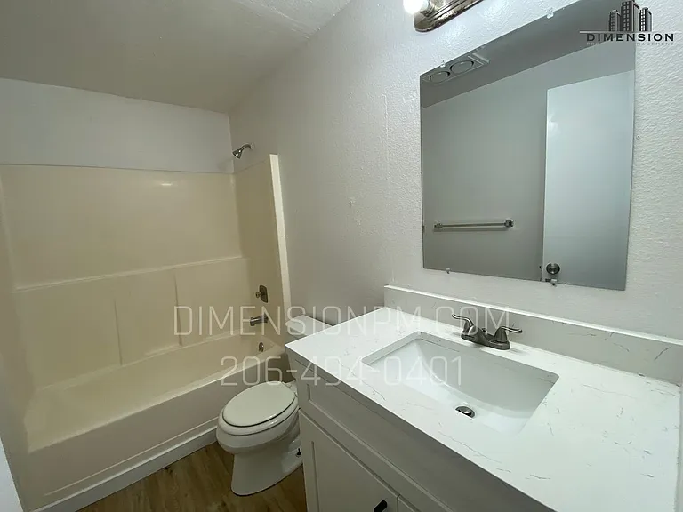 Beautiful one-bedroom and two-bedroom apartments in Sumner! — Photo 41