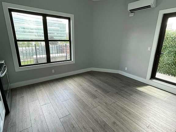 3rd image of 102 Convent Ave #644
