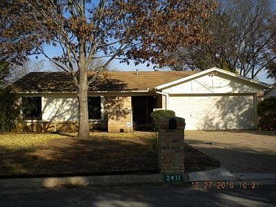 1st image of 2411 Courtland Dr