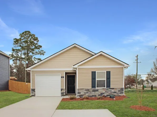 14 Evergreen Cir, Rossville, GA 30741