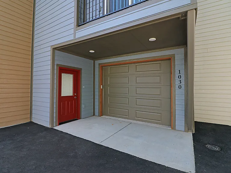 1030 Belford Ave — Photo 23
