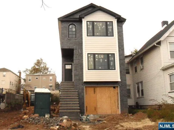 371 Forest St, Kearny, NJ 07032