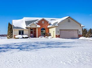 N1707 N Spring Dr, Greenville, WI 54942
