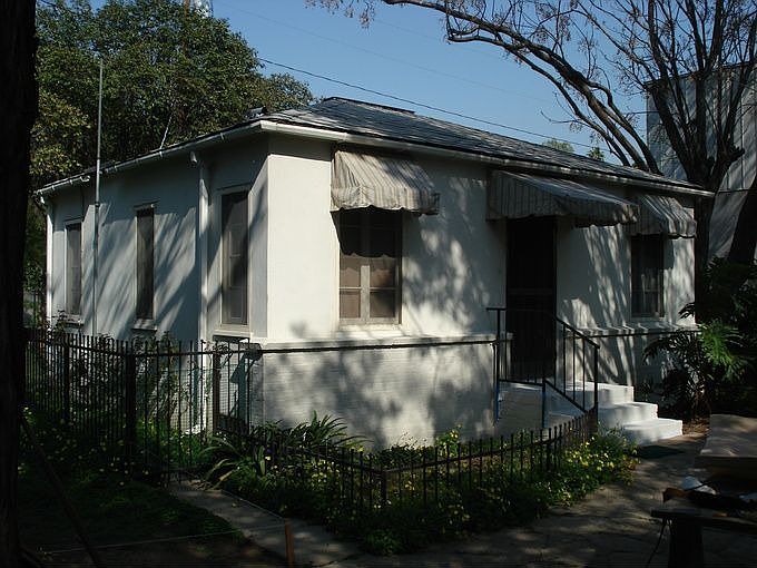 2nd image of 4043 6th St