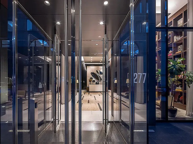277 5th Ave #33B — Photo 32