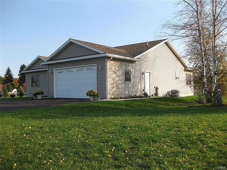 2nd image of 726 Cedar Crest Dr