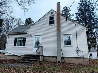 822 Weiland Rd, Rochester, NY 14626