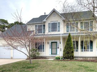 112 Wildflower Ct, Egg Harbor Township, NJ 08234
