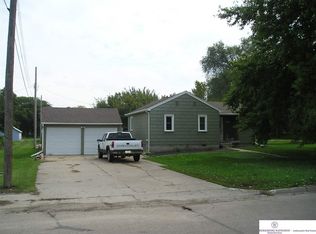 224 N Locust St, Wahoo, NE 68066