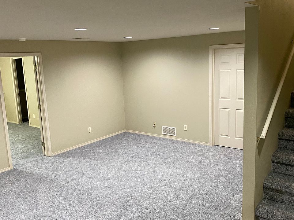 2nd Living Area and Master Suite with Private Bath and Walk-in Closet