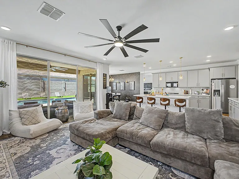 4329 W Nora Dr — Photo 7