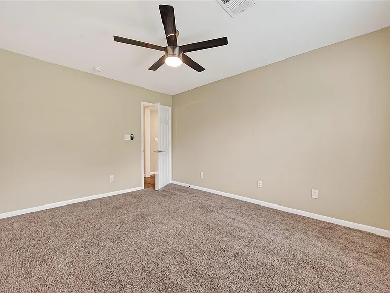 1708 Sycamore Ave — Photo 19