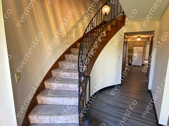 3rd image of 6200 Stornoway Dr S
