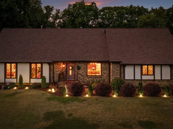 5849 N Park Rd, Hixson, TN 37343