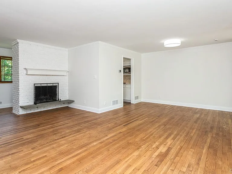 9 Marlene Ct — Photo 3