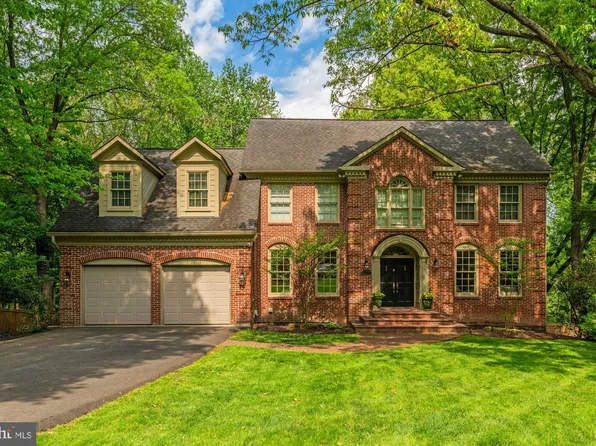 1507 Nightshade Ct, Vienna, VA 22182