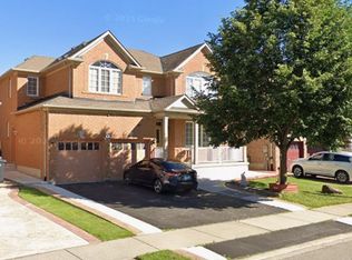 28 Latania Blvd, Brampton, ON L6P 1S9