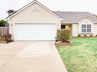 414 Auburn Ct, Trenton, OH 45067