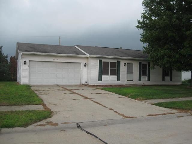 1st image of 2721 Evergreen Ln