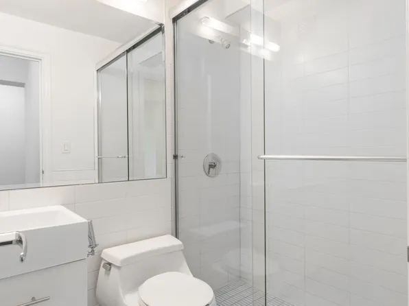 501 West 113th Street 0704 image 7 of 7