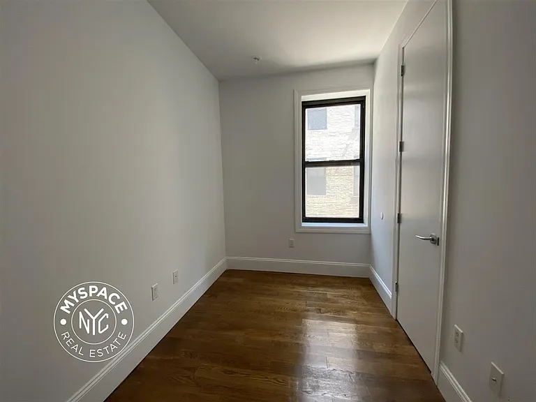 1625 Putnam Ave #3F — Photo 3