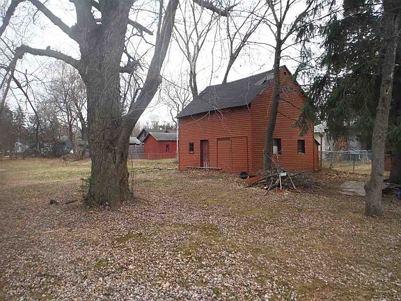 4th image of 154 Manor Ave