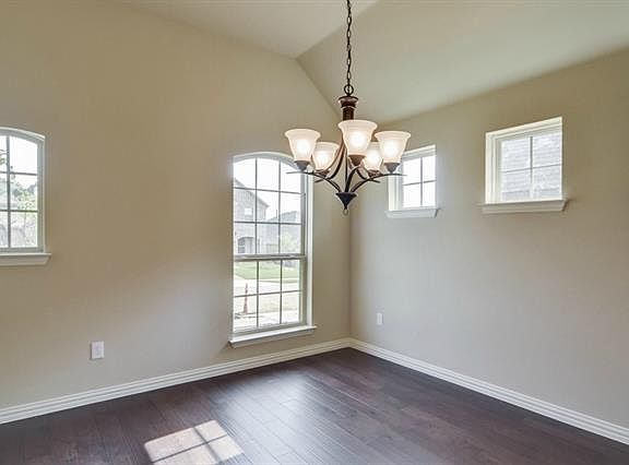 3rd image of 3036 Waterfall Dr