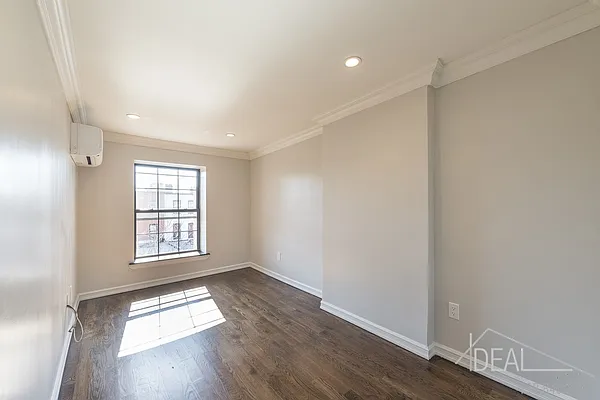 Rented by Ideal Properties Group | media 27