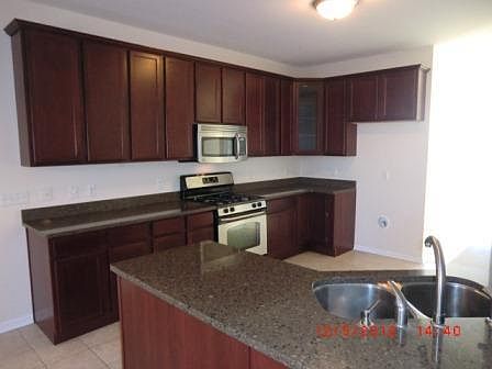 4th image of 1417 Flagstone Dr