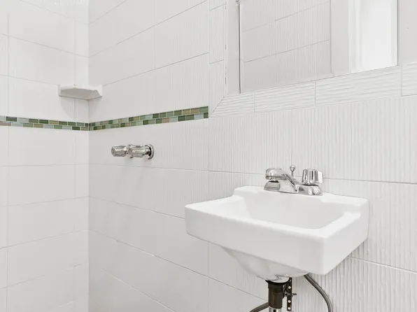 160 West 95th Street image 8 of 9